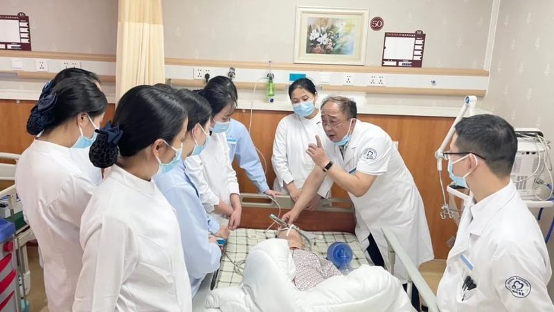 居家康复护工一个月多少钱